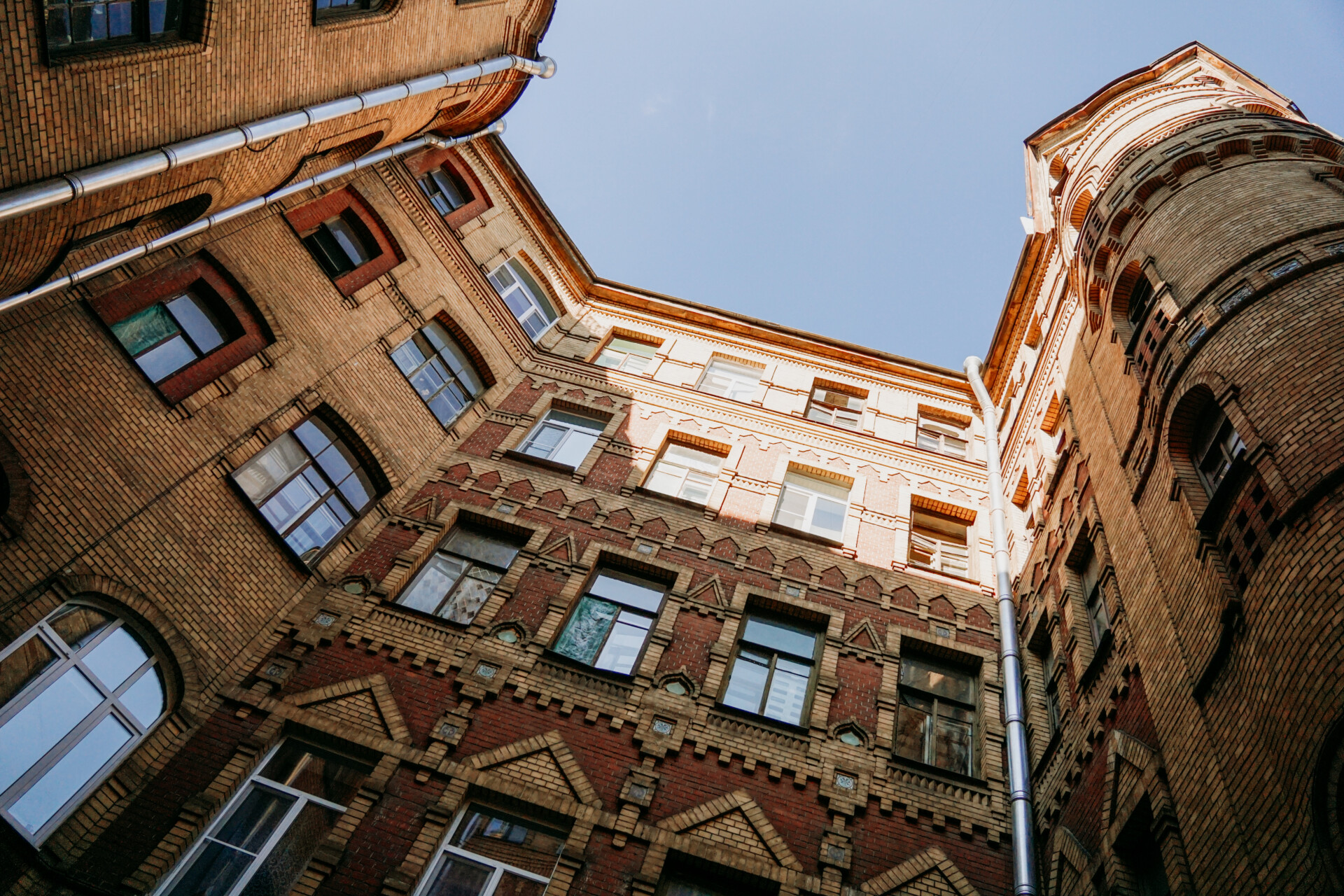 Как можно выгодно снять жилье в Санкт-Петербурге?